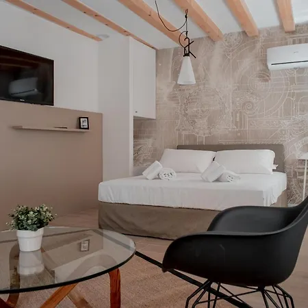 公寓式酒店 Tergestroom & Boutique 的里雅斯特